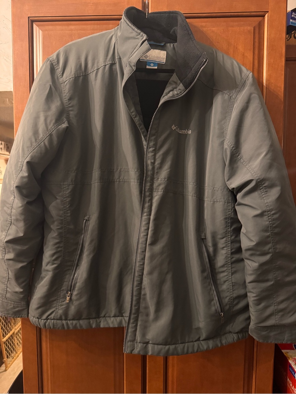 Columbia Men's Charcoal Gray Insulated Jacket